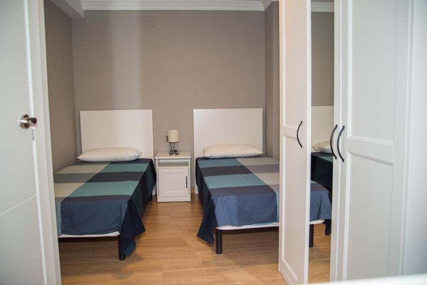 Apartamento Reus 2 - Parking Gratuito Exterior photo
